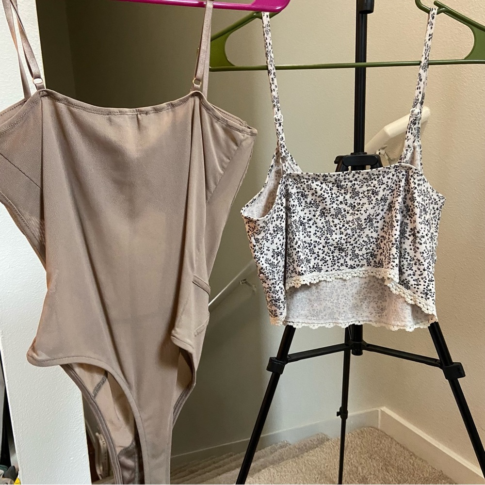 Tank top bundle - Picture 2 of 2